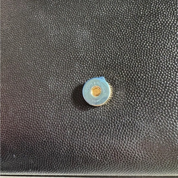 Saint Laurent YSL Black KATE MEDIUM IN GRAIN DE POUDRE EMBOSSED LEATHER Handbag - Picture 8 of 14